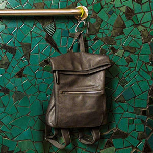 GearClip (2個セット) - クリップ&ハンガー式 バッグ吊り下げ用カラビナ