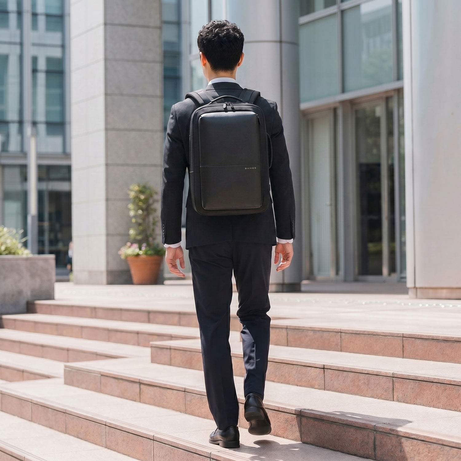 ESSEN BACKPACK