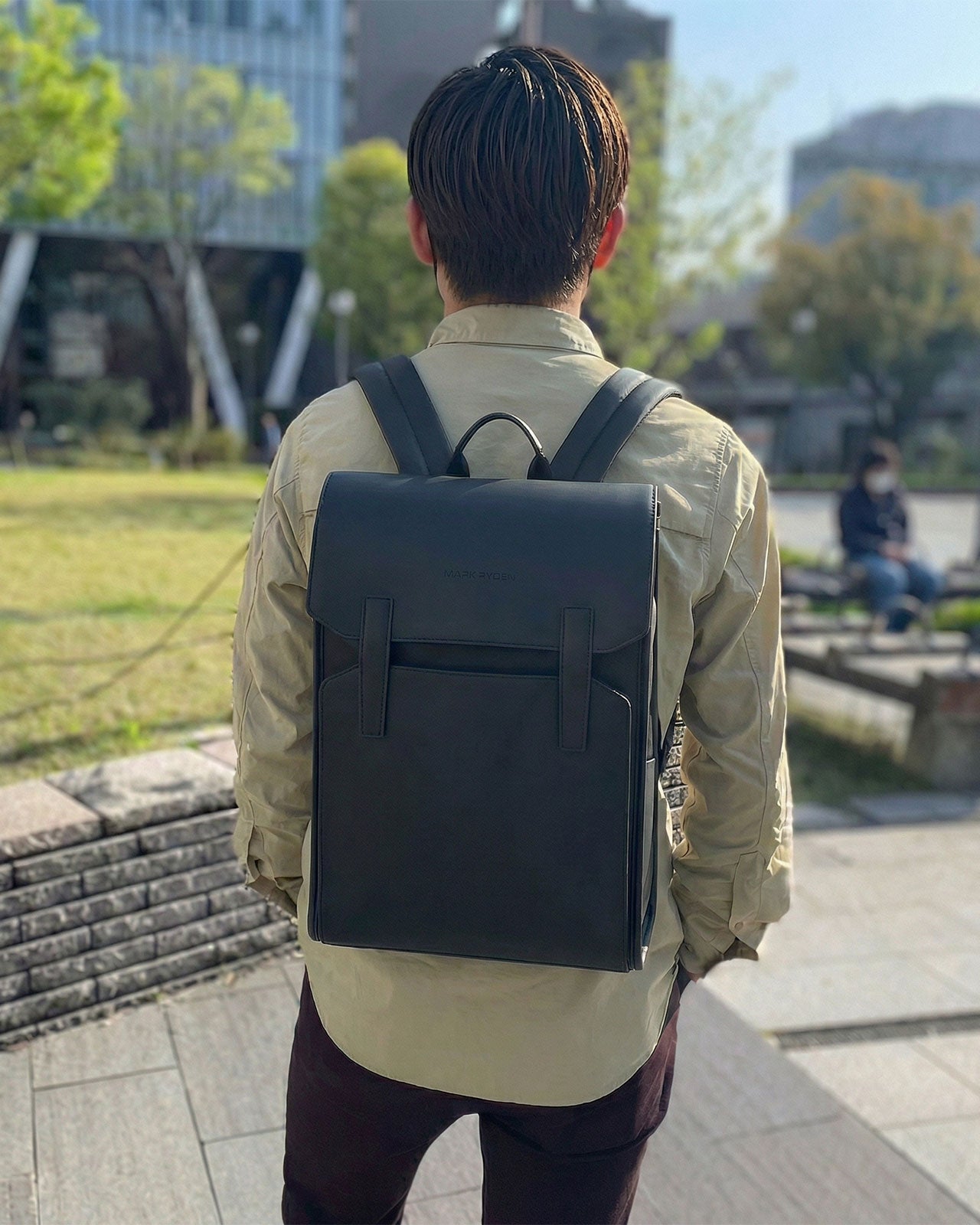 【極美品】Broderik York バックパック（ブラック） 磁石式バックル】ヨーク 軽量ビジネスリュック by BRODERIK - Broderik